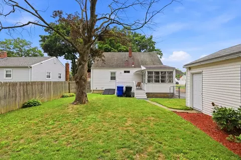 Exterior - 57 Arthur St, Springfield, MA 01104 photo 5 of 6