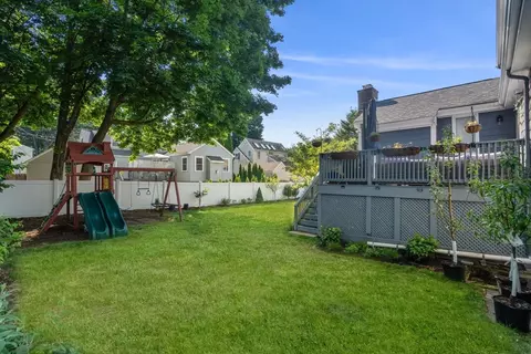 26 Hawthorn Ave, Needham, MA 02492 photo 18