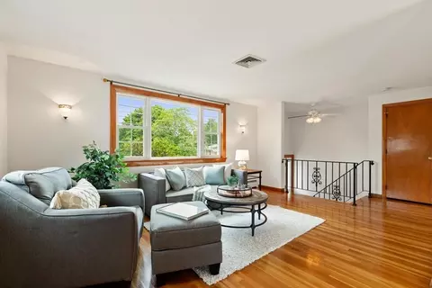 4 Eileen Rd, Peabody, MA 01960 photo 9