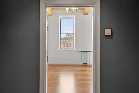 52 Lawrence Dr #515, Lowell, MA 01854
