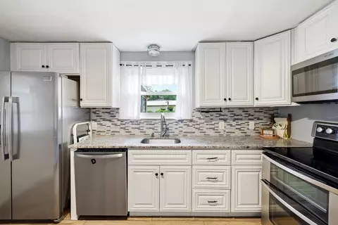 170 Brittany Rd, Springfield, MA 01151 photo 8