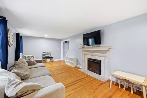170 Brittany Rd, Springfield, MA 01151 photo 4