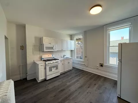 128 Washington Ave, Chelsea, MA 02150