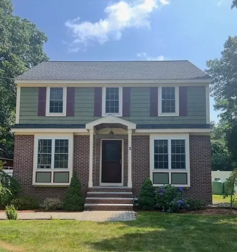 3 Forest St, Wilmington, MA 01887