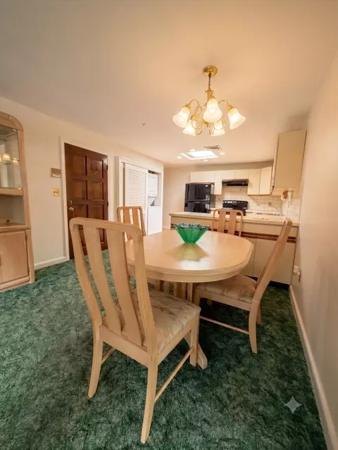 5 Thomas St # B, Saugus, MA 01906 photo 5