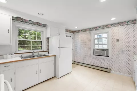 77 Wright St, Arlington, MA 02474 photo 12