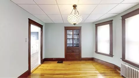 Living - 22 Pelican Ave, Worcester, MA 01605 photo 5 of 7
