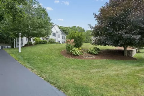 Exterior - 33 Dairy Dr, Upton, MA 01568 photo 9 of 10