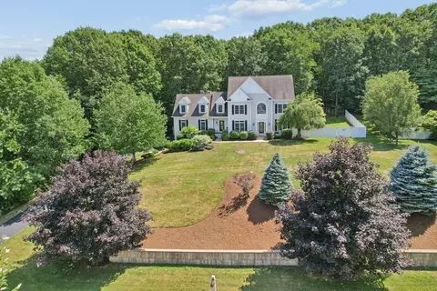 Exterior - 33 Dairy Dr, Upton, MA 01568 photo 10 of 10