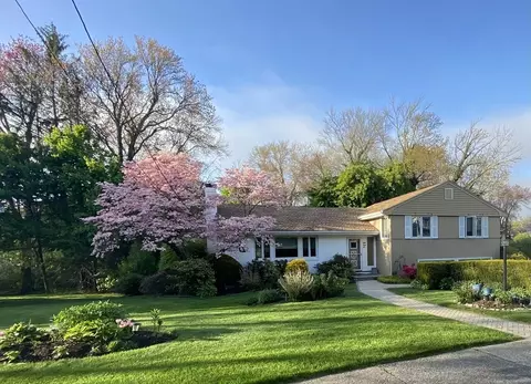 83 Bound Brook Rd, Newton, MA 02461