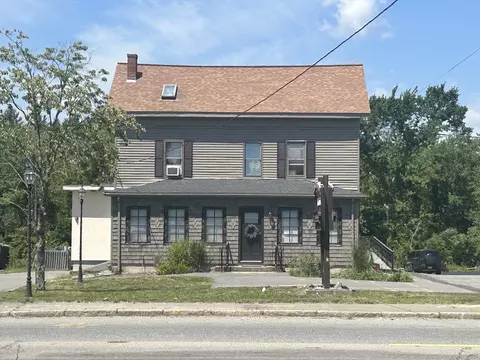 Exterior - 826 Broadway, Raynham, MA 02767 photo 4 of 6