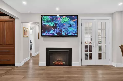 Living - 826 Broadway, Raynham, MA 02767 photo 2 of 4