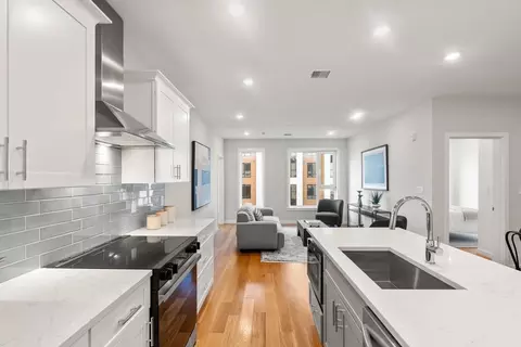 267 Old Colony #503, Boston, MA 02127