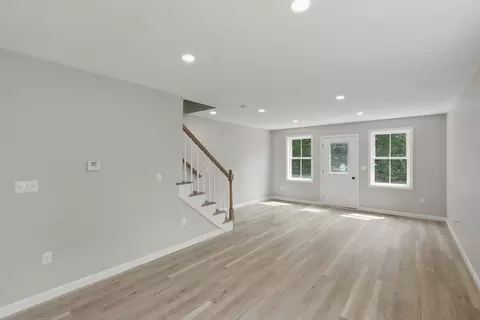 Living - 71 Pine St #A, Warren, MA 01083 photo 5 of 5