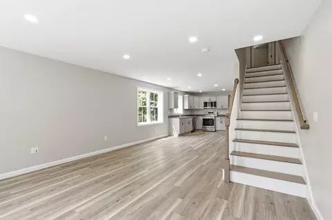 Living - 71 Pine St #A, Warren, MA 01083 photo 4 of 5