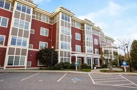 35 Commonwealth Ave #110, Newton, MA 02459