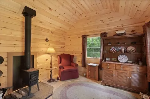 Living - 28 Spring St, Hanson, MA 02341 photo 4 of 4