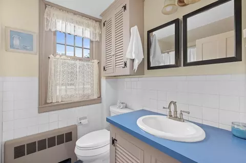 Bath - 28 Spring St, Hanson, MA 02341 photo 2 of 2