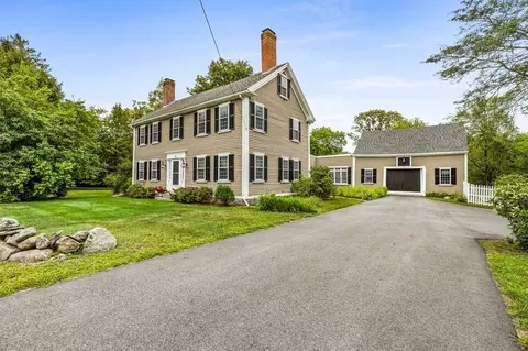Exterior - 28 Spring St, Hanson, MA 02341 photo 2 of 15