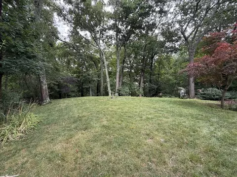 Exterior - 7 Wayne Dr, Foxboro, MA 02035 photo 12 of 14