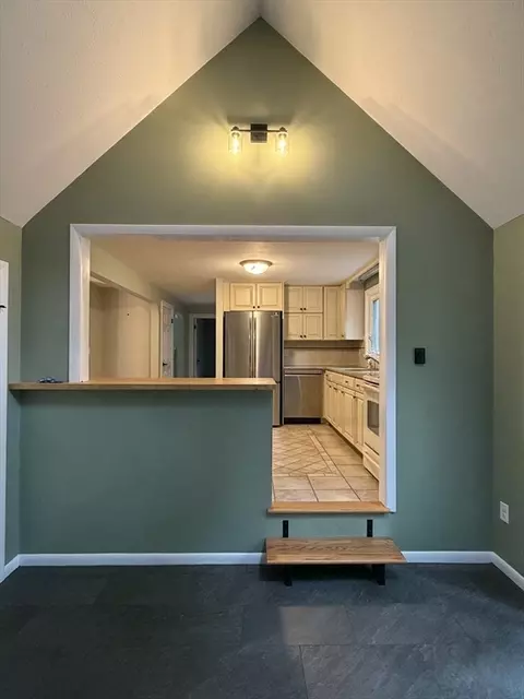 Kitchen - 7 Wayne Dr, Foxboro, MA 02035 photo 6 of 6