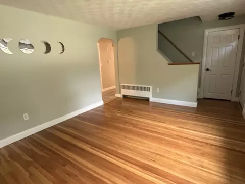 Living - 7 Wayne Dr, Foxboro, MA 02035 photo 2 of 4