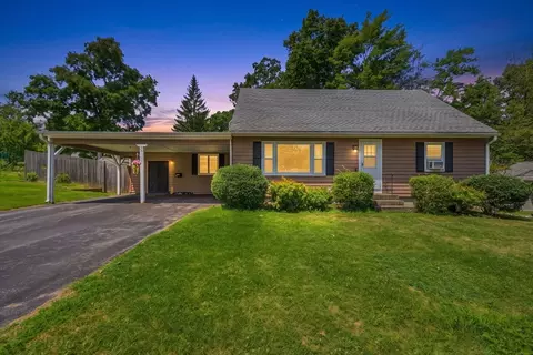 37 Parker St, Fitchburg, MA 01420