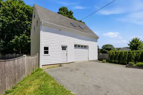 Exterior - 39 Main St, Saugus, MA 01906 photo 2 of 4