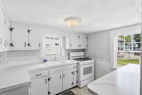 Kitchen - 39 Main St, Saugus, MA 01906 photo 1 of 3