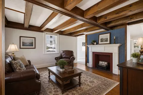 Living - 39 Main St, Saugus, MA 01906 photo 1 of 6
