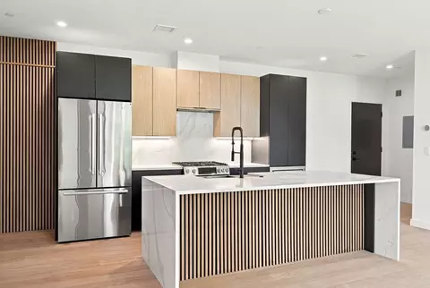 22 High St #4, Boston, MA 02122