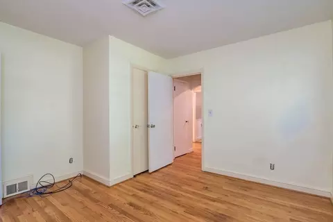 97 Overlook Dr, Springfield, MA 01118 photo 18