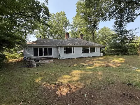 97 Overlook Dr, Springfield, MA 01118 photo 22