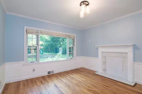 97 Overlook Dr, Springfield, MA 01118 photo 4