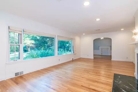 97 Overlook Dr, Springfield, MA 01118 photo 13