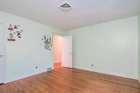 97 Overlook Dr, Springfield, MA 01118 photo 16