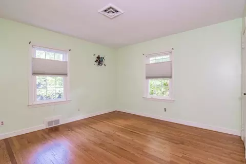 97 Overlook Dr, Springfield, MA 01118 photo 17