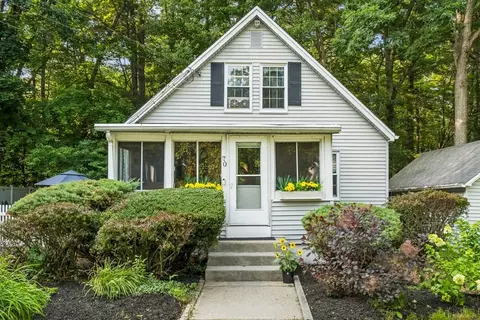 70 Mirror Lake Ave, Norfolk, MA 02056