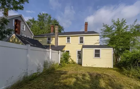 Exterior - 6 Spring St, Amesbury, MA 01913 photo 8 of 9