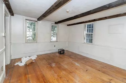 Bedroom - 6 Spring St, Amesbury, MA 01913 photo 7 of 7