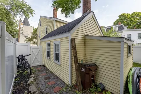 Exterior - 6 Spring St, Amesbury, MA 01913 photo 7 of 9