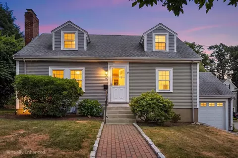 34 Langdon St, Newton, MA 02458