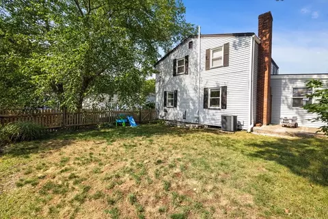 Exterior - 115 Morningside Path, Weymouth, MA 02189 photo 6 of 7
