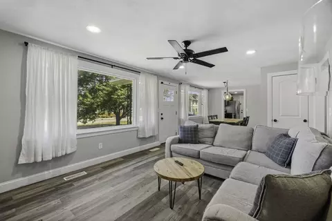 Living - 140 Everett St, Easthampton, MA 01027 photo 2 of 2
