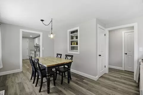 Dining - 140 Everett St, Easthampton, MA 01027 photo 3 of 3