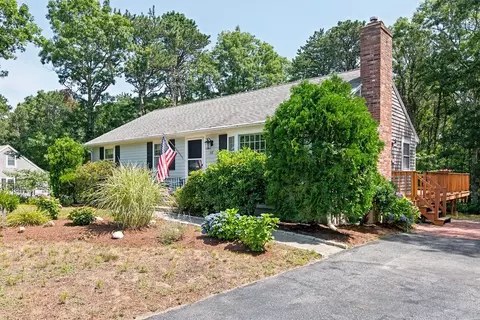 68 Long Hill Rd, Dennis, MA 02638