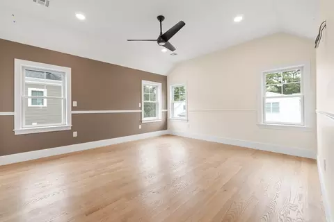54 Hawthorn Ave, Needham, MA 02492 photo 19