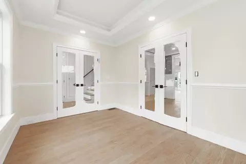 54 Hawthorn Ave, Needham, MA 02492 photo 14