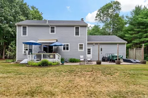 8 Peter Cooper Dr, Wareham, MA 02571 photo 6
