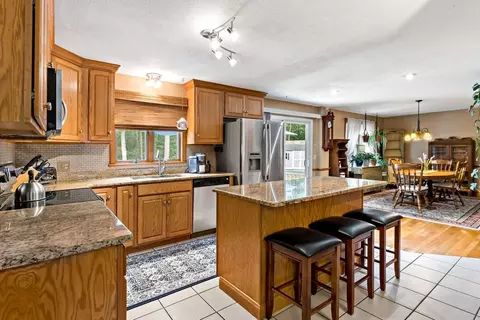 8 Peter Cooper Dr, Wareham, MA 02571 photo 12